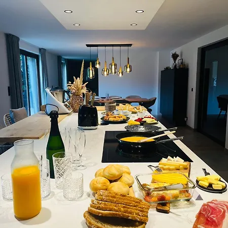 לינה וארוחת בוקר De Charme Chez Malika & Max מאלמדי